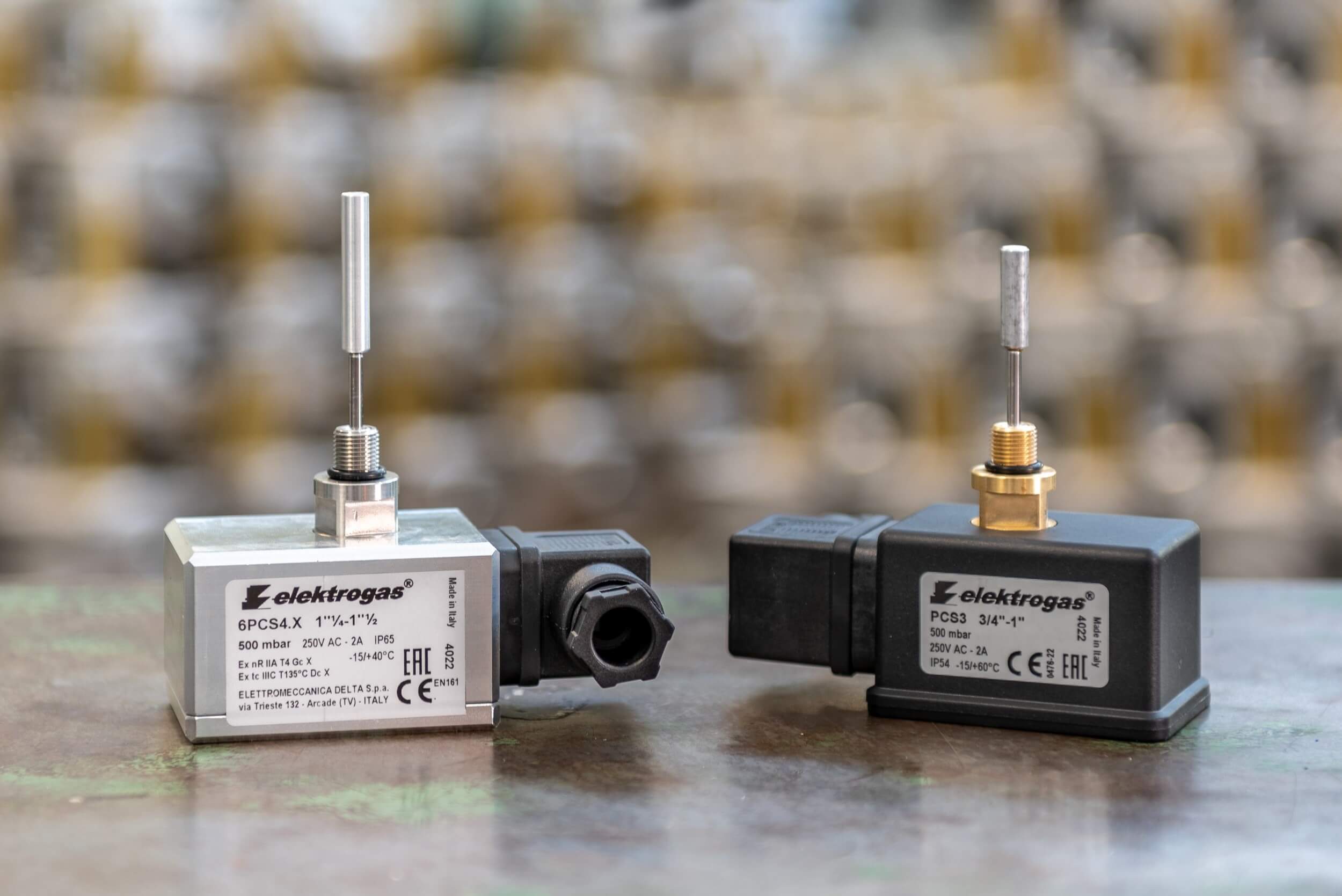 Elektrogas The PCS is a mechanically activated switch for monitoring the position of the valve plate. This device fits valves and actuators. In accordance with norm EN161, it detects the closed status. The compact, robust, and functional design permits simple and quick installation even on the field. It is essentially maintenance free. On request: ATEX special version (PCS.X). - Closed Position Indicators