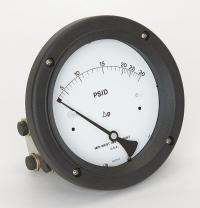 MIDWEST INSTRUMENT Differential Pressure Gauge: Back, 1/4 in NPT Female, ±3-2-3% Gauge Accuracy, 140 (MPN 140-SC-00-OO-30P). Key specifications — Sensor Type: Diaphragm; Series: 140; Housing Material: 316 Stainless Steel; Certificate of Calibration: Not Included; Gauge Accuracy: ±3-2-3%.