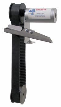ABANAKI Oil Skimmer: Belt, 1 gph, 8 in Reach, Stainless Steel Housing (MPN SMDC-08). Key specifications — attr1087869: Polymer; attr1087871: ABANAKI; attr1087880: Stainless Steel; attr1087881: Skimmer; attr1087883: No Timer Available.