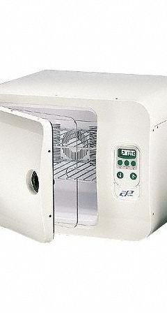 COLE-PARMER Chilling Incubator: Forced Air, 1 cu ft Capacity, 18 1/2 in x 22 1/4 in x 15 1/2 in (MPN 3905020). Key specifications — attr1027521: Refrigerated; attr1030162: 4 °C; attr1027476: 3905020; attr1027480: COLE-PARMER; attr1027487: Digital; attr1027531: 115V AC.