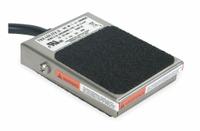 LINEMASTER Foot Switch: Treadlite II Series, 1 Pedals, Momentary, SPST-NO, 8 ft Cord Lg (MPN T-91-SWANO3S). Key specifications — Switch Action: Momentary; Foot Guard Included: No Guard Included; Brand: LINEMASTER; Series: Treadlite II; Power Source: Electrically Corded.
