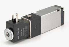 ARO Solenoid Air Control Valve: Sierra, Four-Way / Two-Position, 120V AC, 1/8 in Female NPT (MPN M819SS-120-A). Key specifications — attr1092969: Non-Locking; attr1086920: M819SS-120-A; attr1092977: Spring Return.