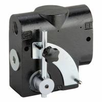 DELAVAN AG PUMPS Hydraulic Flow Control Valve: 16 gpm Max Flow Rate, 1/2 in NPT, 1/2 in NPT, Spool (MPN FC16N). Key specifications — attr1018158: Manual; attr1018114: Lever; attr1018116: Cast Iron; attr1018117: DELAVAN AG PUMPS; attr1018137: Three-Way.