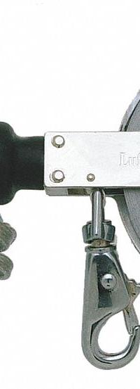 CRESCENT LUFKIN Single Duty Oil Gauging Tape: 18 ft, Swivel Snap Tip, Top to Bottom, Steel, SAE (MPN C129012SFN). Key specifications — attr940497: Dark Liquids; attr940499: Steel; attr944091: Swivel Snap; attr940498: CRESCENT LUFKIN; attr940491: Grounding Strap; attr940492: Silver; attr940490: SAE; attr940487: Innage.