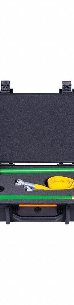 AIRSPADE Air Excavation Tool: 4 ft Barrel Lg, 3/4 in Female NPT, 1.5 scfm Soil Excavation Rate (MPN ASU50105KT). Key specifications — attr77913: AIRSPADE; attr77936: (1) Adaptor; attr77931: Yes.