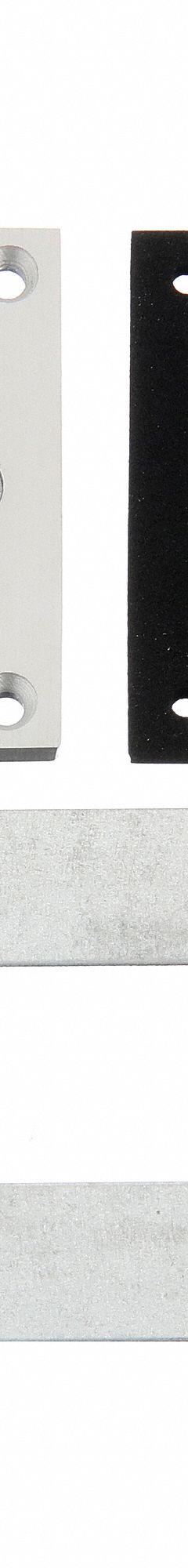 WIREMOLD Floor Box Plate: Rectangular, Silver, Aluminum, Brushed, 3 1/4 in L x 4 1/4 in W x 1/4 in H (MPN 828GFITCAL). Key specifications — attr211014: WIREMOLD; attr1046648: Silver; attr1046653: Rectangular; attr1046654: Brushed; attr1046660: Aluminum.