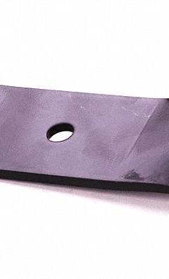 OREGON Lawn Mower Blade: 5/8 in Dia, 3 in Wd, 18 in Lg, Compatible with: Gravely G6 (MPN 396-806). Key specifications — Center Hole Diameter: 5/8 in; Brand: OREGON.