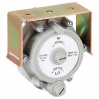 Reset Volume Controller: 2000 Series, Reverse Acting, Normally Closed, 3 to 8 psi (MPN CSC-2004). Key specifications — Minimum Setpoint Range: 0 to 1 in wc; Maximum Setpoint Range: Min to 1 in wc; Thermostat Required for Cooling: Reverse Acting; Thermostat Required for Heating: Direct Acting; Brand: KMC CONTROLS; Reset Start Point Range: 3 to 8 psi.