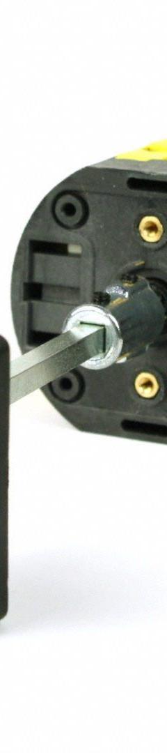 GIOVENZANA Switch: 40 A Current Rating, 600V AC (MPN A-101847G). Key specifications — Phase: Three; Features: 90 Degree Handle Knob; Manufacturer Part Number: A-101847G; Includes: Rotary Cam On-Off Switch; Brand: GIOVENZANA; Mounting Style: Rear Panel.