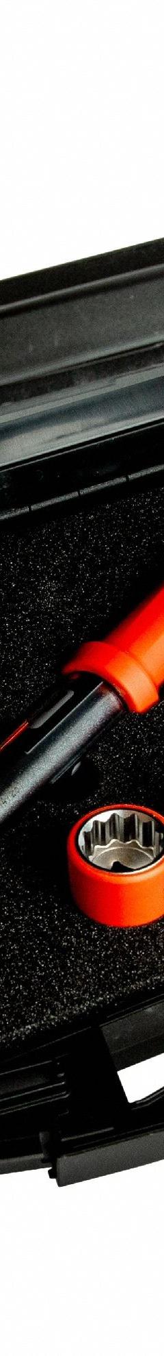 ITL Micrometer Torque Wrench: Foot-Pound/Newton-Meter, 3/8 in Drive Size, 0.4 N-m Torque Increments (MPN 00028). Key specifications — attr424280: Not Tether Capable; attr310060: Yes; attr310057: 12 N-m to 60 N-m; attr324948: ITL.