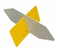 ALDON Target: Mounting Hardware Included, White/Yellow, Target Mounting Hardware (MPN 4015-313). Key specifications — Reflector Color: Yellow; Brand: ALDON; Includes: Target Mounting Hardware; Mounting Hardware Included: Yes.
