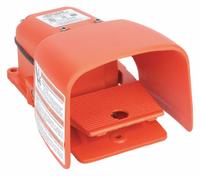 LINEMASTER Foot Switch: Hercules Series, 1 Pedals, Momentary, SPDT (MPN 531-SWH). Key specifications — Switch Action: Momentary; Foot Guard Included: Guard Included; Brand: LINEMASTER; Series: Hercules; Power Source: Electrically Corded.