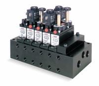 ARO Manifold: 6 Ports, Manifold/Plugs/Seals, 3/8 in Female NPT, 1/4 in Female NPT, 0°F to 180°F (MPN 118605-6). Key specifications — attr1089083: Plugs; attr1086904: Manifold; attr1086871: 118605-6.
