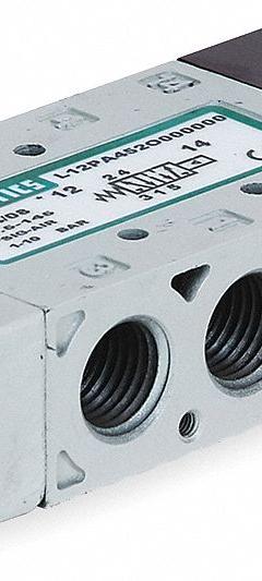 NUMATICS Pilot Air Control Valve: Series L2, Remote Pilot, Four-Way / Three-Position, Closed (MPN L23PP652O000000). Key specifications — attr1077526: L23PP652O000000; attr1077536: Closed; attr1077589: Locking; attr1077598: Pilot Air Control Valve; attr1077600: Pilot Return.