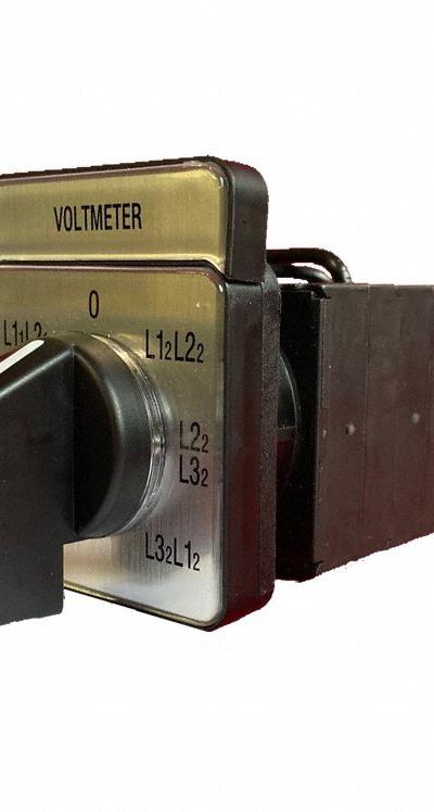 BENEDICT GMBH Voltmeter Cam Switch: 3 Poles, Maintained, Three Phase, 600V - Cam Switches