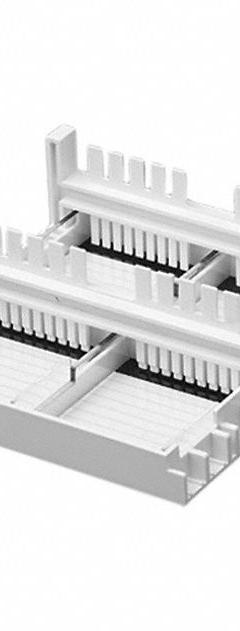 Electrophoresis Comb (MPN 2855913). Key specifications — Includes: (4) Trays; Compatible with Manufacturer Model Number: 28559-16; Product Type: Reversible Combs; Brand: COLE-PARMER.