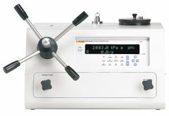FLUKE Electronic Deadweight Tester: Electronic Deadweight Tester, Battery, Power Supply, RS-232, ISO (MPN 6531-140M). Key specifications — Includes: Power Supply; Power Source: Battery; Pressure Measurement Accuracy: +/-0.02% of Reading; Brand: FLUKE.