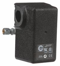 CONDOR USA, INC Pressure Switch: Std, 20 psi – 105 psi, 1/4" FNPT, 80 psi / 100 psi ON/OFF (MPN 11EAXE). Key specifications — attr1027655: Diaphragm; attr434202: CONDOR USA, INC; attr1027685: 1/4" FNPT; attr1027686: Standard; attr1027690: None.