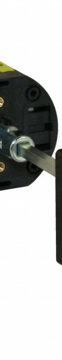 GIOVENZANA Switch: 32 A Current Rating, 600V AC (MPN A-101710G). Key specifications — Phase: Three; Features: 90 Degree Handle Knob; Manufacturer Part Number: A-101710G; Includes: 85mm Extension Shaft; Brand: GIOVENZANA; Mounting Style: Rear Panel.