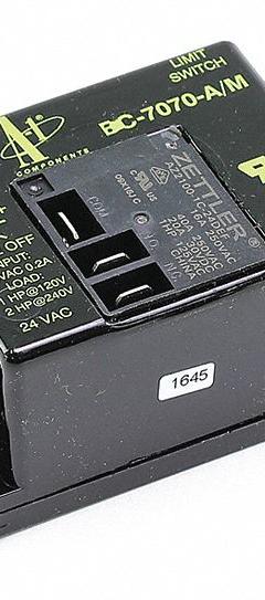 HEIL QUAKER Control Board, Fan Timer: Furnace Control Board, 1065750. Key specifications — Product Type: Furnace Control Board; Manufacturer Part Number: 1065750.