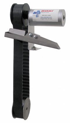 ABANAKI Oil Skimmer: Belt, 1 gph, 18 in Reach, Stainless Steel Housing (MPN SMDC-18). Key specifications — attr1087869: Polymer; attr1087871: ABANAKI; attr1087880: Stainless Steel; attr1087881: Skimmer; attr1087883: No Timer Available.