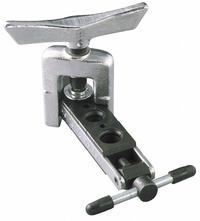 YELLOW JACKET Flaring and Burnishing Tool: Single 45 Degree, Aluminum/Brass/Copper, Steel, Swivel (MPN 60270). Key specifications — attr470062: Steel; attr511227: Flaring/Burnishing Tool; attr514815: Copper; attr447992: 60270; attr447995: YELLOW JACKET.