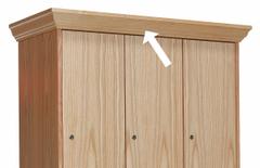HALLOWELL Crown Molding: 45 in x 3/4 in x 4 in, For 45 in Locker Wd, For 15 in Locker Dp, Red Oak (MPN WCM45W-RO). Key specifications — Manufacturer Part Number: WCM45W-RO; Brand: HALLOWELL; Material: Furniture Grade Plywood With Veneer; Product Type: Front Crown Molding; Color: Red Oak.