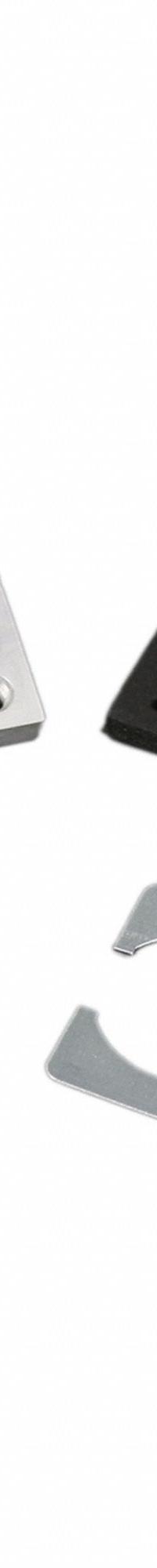 WIREMOLD Floor Box Cover: Rectangular, Silver, Aluminum, Brushed, 3 1/4 in L x 4 1/4 in W x 1/2 in H (MPN 828R-TCAL). Key specifications — attr211014: WIREMOLD; attr1046648: Silver; attr1046653: Rectangular; attr1046654: Brushed; attr1046660: Aluminum.
