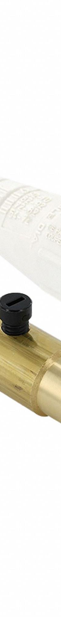 Single Pole Inline: Female, White, 600V AC/600V DC, 400 A, Single Set Screw Termination, 16 Series (MPN 16D32-UW). Key specifications — Gender: Female; Series: 16; Brand: LEVITON.