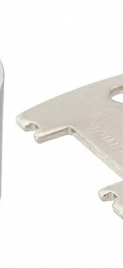 CHICAGO FAUCETS Outlet: 0.5 gpm Flow Rate, Spray Flow Outlet, Brass, Chrome Finish, Female, UNS (MPN E2805-5JKABCP). Key specifications — Material: Brass; Product Type: Outlet; Connection Size: 13/16"-24; Brand: CHICAGO FAUCETS.
