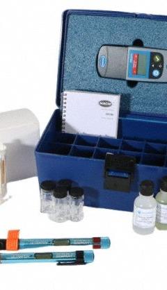 AQUAPHOENIX Water Quality Test Kit: Conductivity/pH/Salinity/Temp/Total Chlorine, 75 Tests (MPN CWTK500). Key specifications — Includes: PT2 (pH/Temperature); Test Parameters: Total Chlorine.