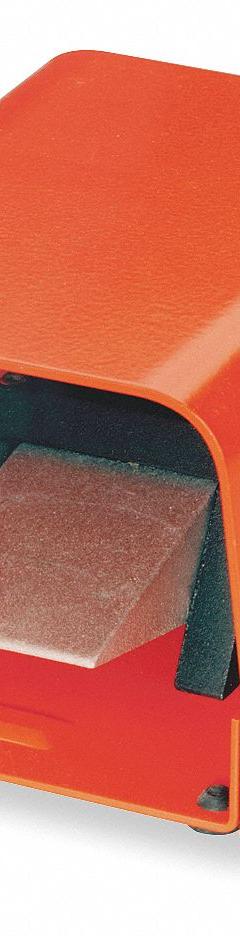 LINEMASTER Foot Switch: Classic IV Series, 1 Pedals, Momentary, SPDT (MPN 88SH1-05). Key specifications — Switch Action: Momentary; Foot Guard Included: Guard Included; Brand: LINEMASTER; Series: Classic IV; Power Source: Electrically Corded.