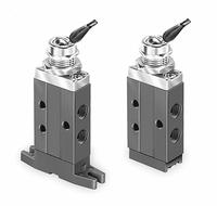 PARKER Manual Air Control Valve: DirectAir 2, Three-Way / Two-Position, Toggle, 1/8 in Female NPT (MPN 414811000). Key specifications — attr1084737: Aluminum; attr1084764: Manual Air Control Valve; attr1084778: Spool; attr1084767: DirectAir 2; attr1084731: 414811000; attr1084739: PARKER; attr1084765: Spring Return; attr1084768: DirectAir 2.