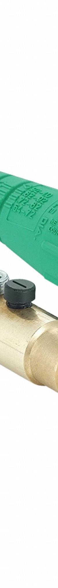 Single Pole Inline: Female, Green, 600V AC/600V DC, 400 A, Double Set Screw Termination, 16 Series (MPN 16D33-UG). Key specifications — Gender: Female; Series: 16; Brand: LEVITON.