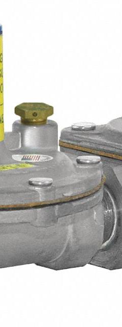 MAXITROL Gas Pressure Regulator: Lever-Acting Gas, 322,000 BtuH Gas Capacity, Aluminum, NPT x NPT (MPN 325-3L48-44-NG02). Key specifications — Brand: MAXITROL; Body Material: Aluminum.