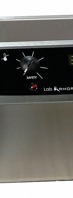 LAB ARMOR Lab Armor Bead Bath: 18 1/2 in Overall Dp, 8 1/2 in Overall Ht, 15 7/8 in Overall Wd (MPN 74300-714). Key specifications — Brand: LAB ARMOR; Display Type: Digital; Accuracy: +/-0.1 °C; Voltage: 100/120V AC; Bead Bath Capacity: 14L; Beads Included: No.