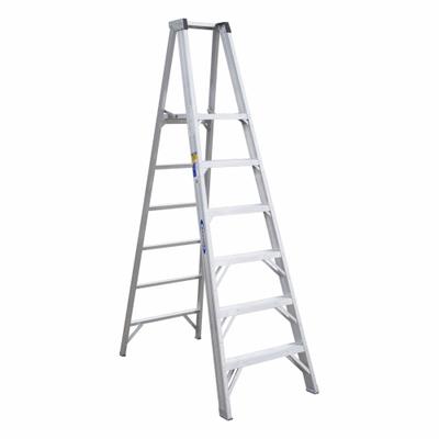 WERNER Platform Stepladder: 6 ft Ladder Size, Aluminum, 375 lb Load Capacity - Lightweight Aluminum Platform Stepladders