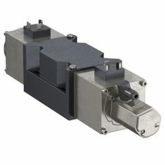 VICKERS Hydraulic Directional Valve: 13.2 gpm Max Flow Rate, D03 NFPA Size, Three Positions, Tank (MPN 565464). Key specifications — attr1018253: VICKERS; attr1018274: D03; attr1018283: Tank; attr1018249: 565464; attr1018300: Electrical; attr1018289: KDG4V.