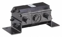 CONCENTRIC Hydraulic Flow Divider: #10 SAE O-Ring Boss, 5 gpm to 10 gpm, #10 SAE O-Ring Boss (MPN 1020076). Key specifications — attr1011881: CONCENTRIC; attr1035177: #10 SAE O-Ring Boss; attr1035178: #10 SAE O-Ring Boss.