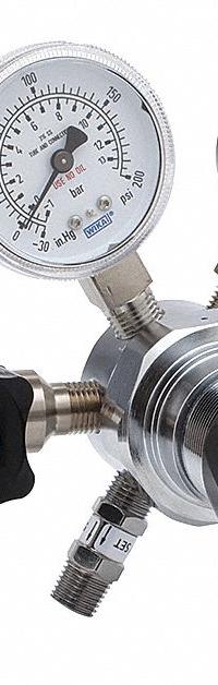 HARRIS High Purity Gas Regulator: Single Stage, CGA 540 Inlet, 1/4" Tube Outlet, 125 psig, Oxygen (MPN KH1075). Key specifications — Brand: HARRIS; Manufacturer Part Number: KH1075; Diaphragm Material: 316L Stainless Steel; Outlet Connection: 1/4" Tube; Inlet Connection: CGA 540.