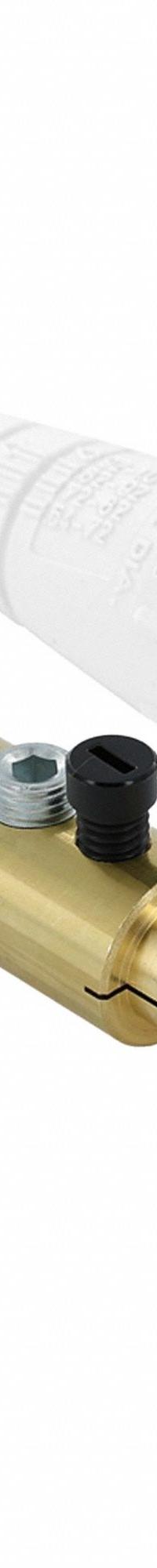 Single Pole Inline: Male, White, 600V AC/600V DC, 400 A, Double Set Screw Termination, 18 Series (MPN 18D24-UW). Key specifications — Gender: Male; Series: 18; Brand: LEVITON.