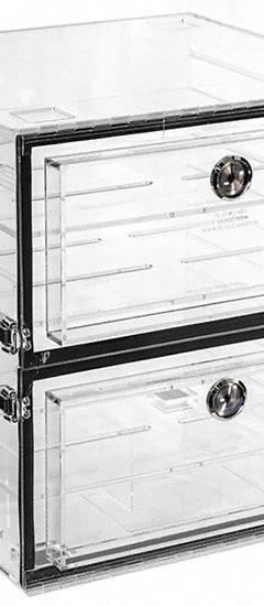 Acrylic Desiccator with Gas Port: Rectangular, 3.1 cu ft Capacity, Acrylic, 18 in Overall Wd (MPN 862-CG/NS). Key specifications — Includes: Gas Ports; Material: Acrylic; Brand: PLAS-LABS; Desiccator Shape: Rectangular.
