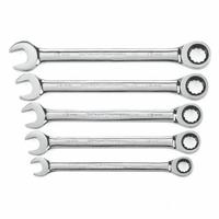 GEARWRENCH Combination Ratcheting Wrench Set: Alloy Steel, Full Polish Chrome, 5 Tools, Std, Rounded (MPN 93004D). Key specifications — attr309581: Full Polish Chrome; attr309580: Alloy Steel; attr309571: No; attr309583: No; attr309587: Yes; attr324931: GEARWRENCH.