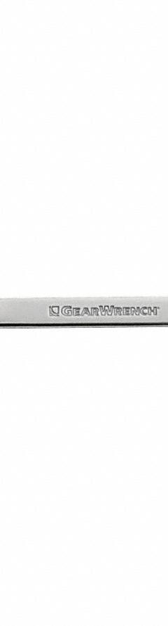 GEARWRENCH Combination Wrenches: Alloy Steel, Full Polish Chrome, 5/8 in Head Size, Offset (MPN 81775). Key specifications — attr309539: 5/8 in; attr324930: GEARWRENCH.