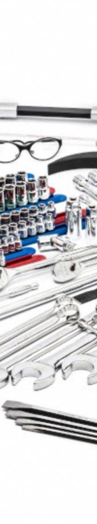 GEARWRENCH Hand Tool Kits: 257 Total Pcs, Electrical and Telecom Tools, Metric/SAE (MPN 83096). Key specifications — attr538253: GEARWRENCH; attr548973: yes; attr548974: Slotted; attr548975: Sockets; attr548983: 40 Combination Wrenches.