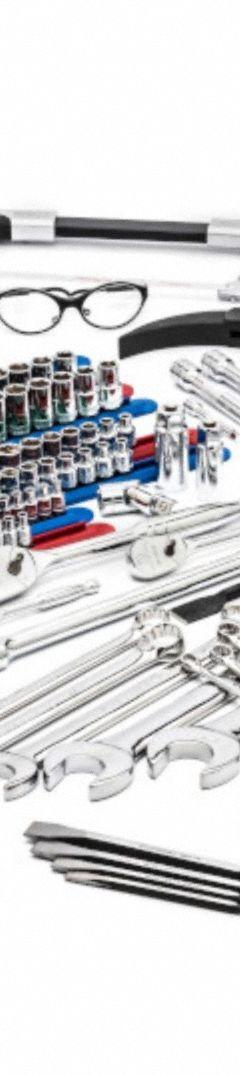 GEARWRENCH Hand Tool Kits: 257 Total Pcs, Electrical and Telecom Tools, Metric/SAE (MPN 83096). Key specifications — attr538253: GEARWRENCH; attr548973: yes; attr548974: Slotted; attr548975: Sockets; attr548983: 40 Combination Wrenches.
