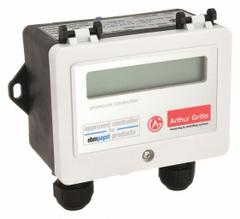 EBM Digital Differential Pressure Gauge with Transducer: 5 mm Smooth Barb, Bottom, Wall-Mount, IP54 (MPN 700-00-1061). Key specifications — Series: 700-00; Process Connection Location: Bottom; Brand: EBM; Accuracy: ±1.00%.