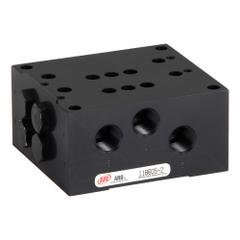 ARO Manifold: 2 Ports, Manifold/Plugs/Seals, 3/8 in Female NPT, 1/4 in Female NPT, 0°F to 180°F (MPN 118605-2). Key specifications — attr1089083: Seals; attr1086904: Manifold; attr1086871: 118605-2.