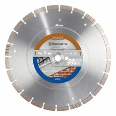 HUSQVARNA Diamond Saw Blade: Block/Brick/Reinforced Concrete, 14 in Blade Dia., Wet/Dry, Good, 5 PK (MPN 582705204). Key specifications — attr1097734: Wet/Dry; attr1097738: Power Cutter; attr1097751: HUSQVARNA.