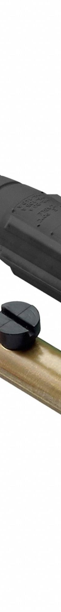 Single Pole Inline: Female, Black, 600V AC/600V DC, 150 A, Single Set Screw Termination, 15 Series (MPN 15D22-UE). Key specifications — Gender: Female; Series: 15; Brand: LEVITON.